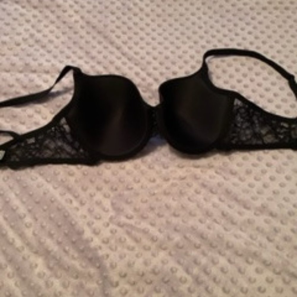 Wacoal black bra 38D